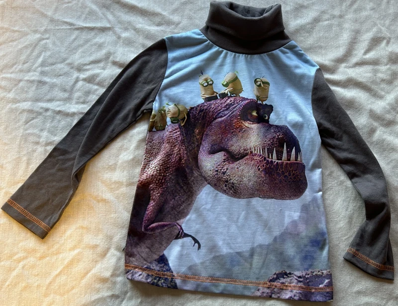 Minions Langarmshirt Dino